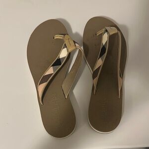 Burberry Brown Sandals Elegant Thong Design